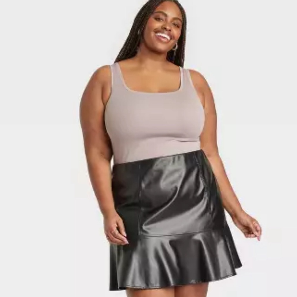 AVA & VIV faux  leather black  plus size mini skirt